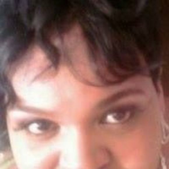 Meet your Posher, Andrea - Picture 1 of 1